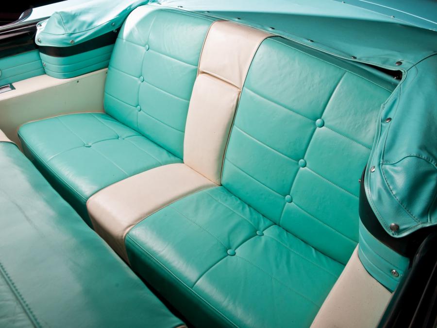  Lincoln Premiere Convertible 1957 года  (фото 37 из 38)